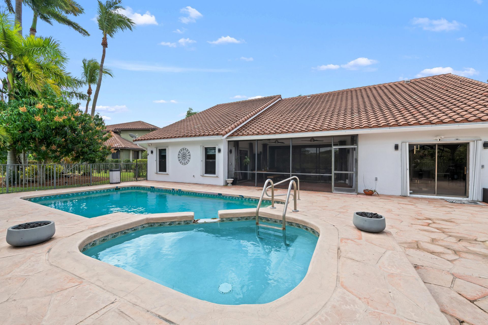 8505 NW 77th Street, Tamarac, FL 33321 Photo