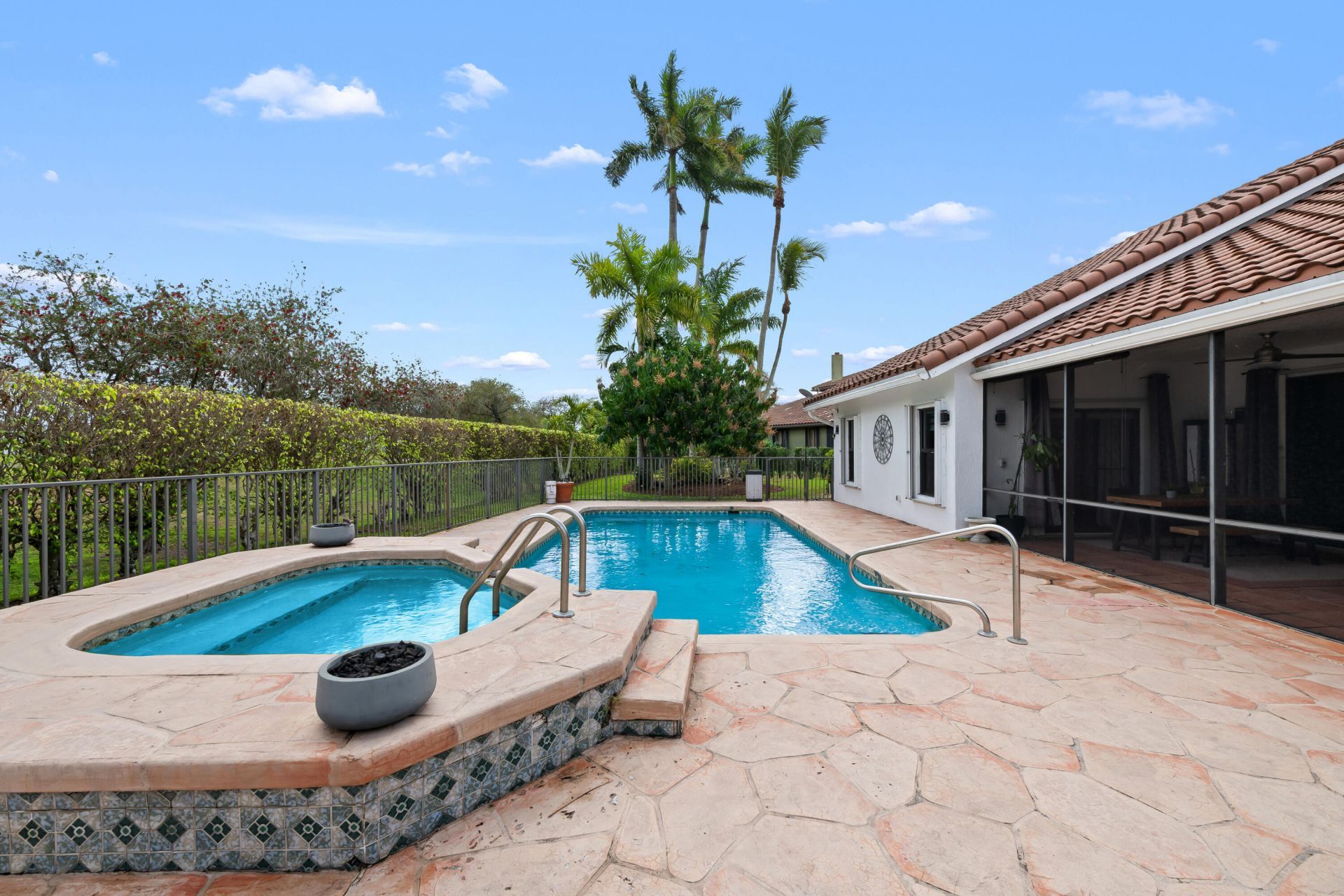 8505 NW 77th Street, Tamarac, FL 33321 Photo