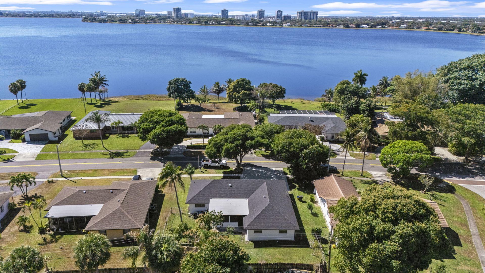 1667 39th Street, West Palm Beach, FL 33407 Photo