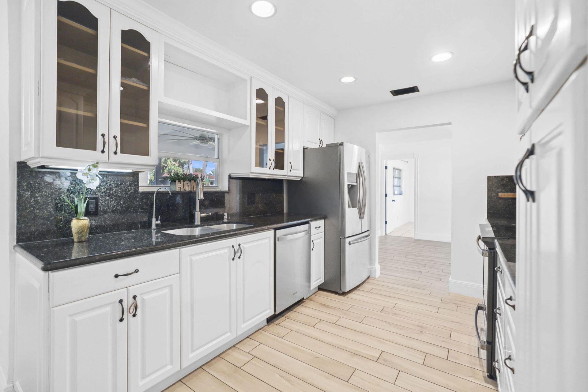 1667 39th Street, West Palm Beach, FL 33407 Photo