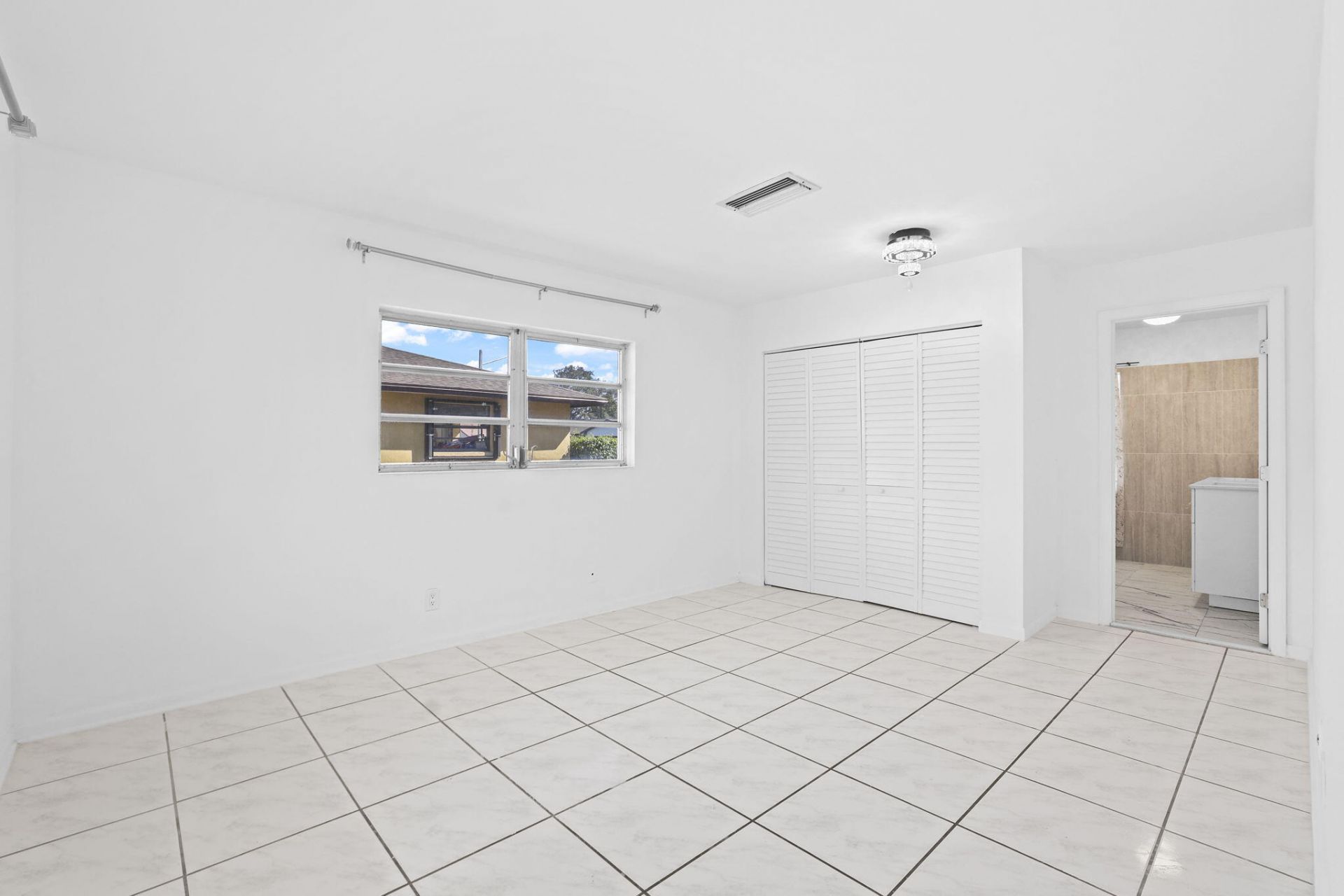 1667 39th Street, West Palm Beach, FL 33407 Photo