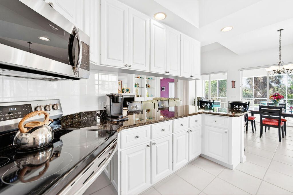 8944 SE Hawks Nest Ct, Hobe Sound, FL 33455 Photo