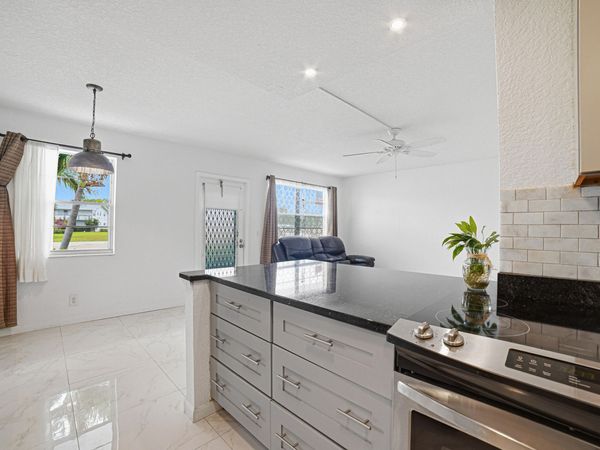 51 Markham C, Deerfield Beach, FL 33442