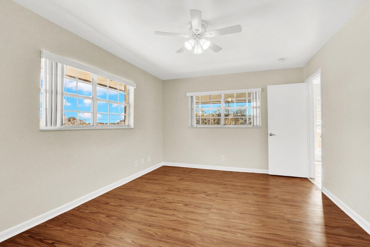 10249 N Military Trail, Unit Apt 201, Palm Beach Gardens, FL 33410 Photo