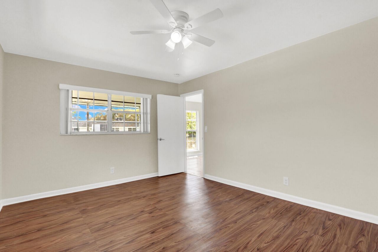 10249 N Military Trail, Unit Apt 201, Palm Beach Gardens, FL 33410 Photo