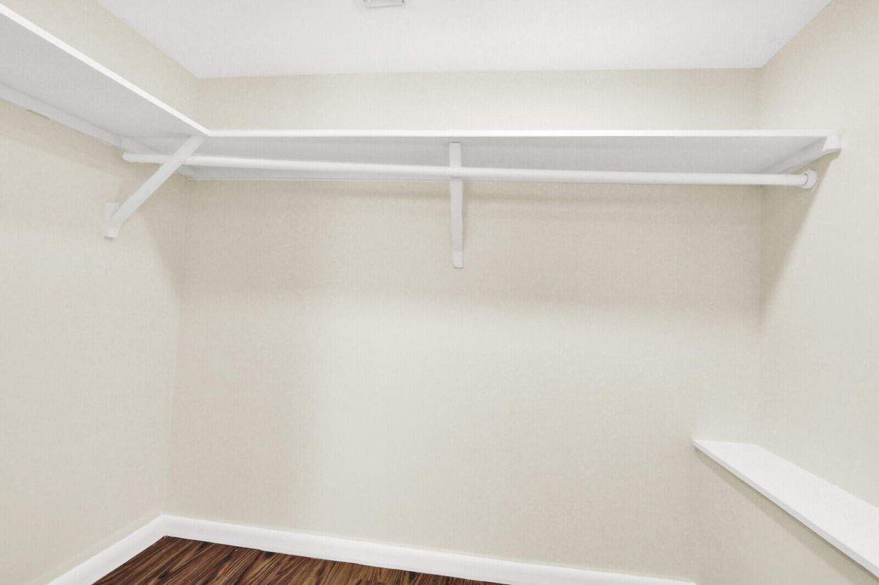 10249 N Military Trail, Unit Apt 201, Palm Beach Gardens, FL 33410 Photo