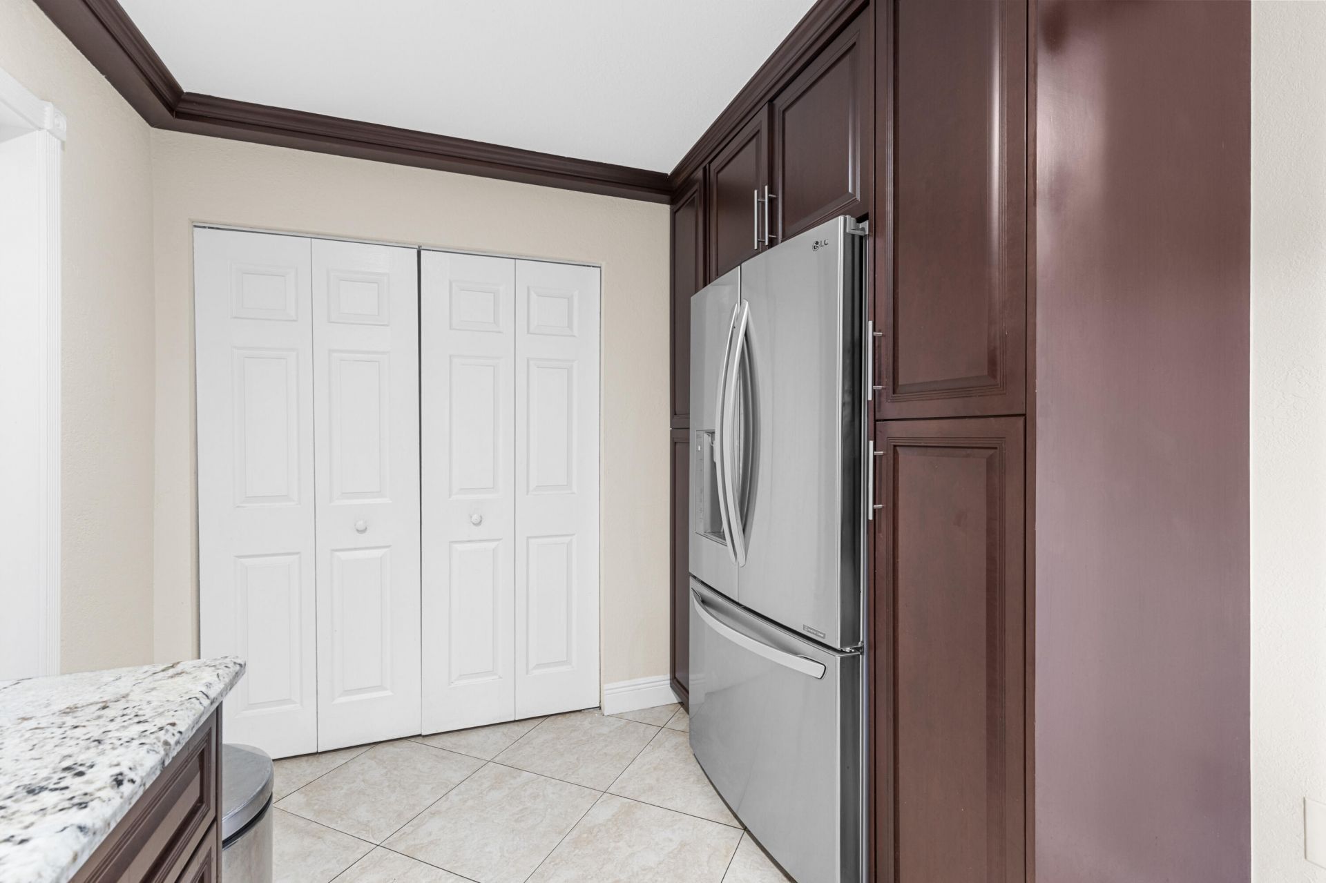 5581 SW 13th Street, Plantation, FL 33317 Photo