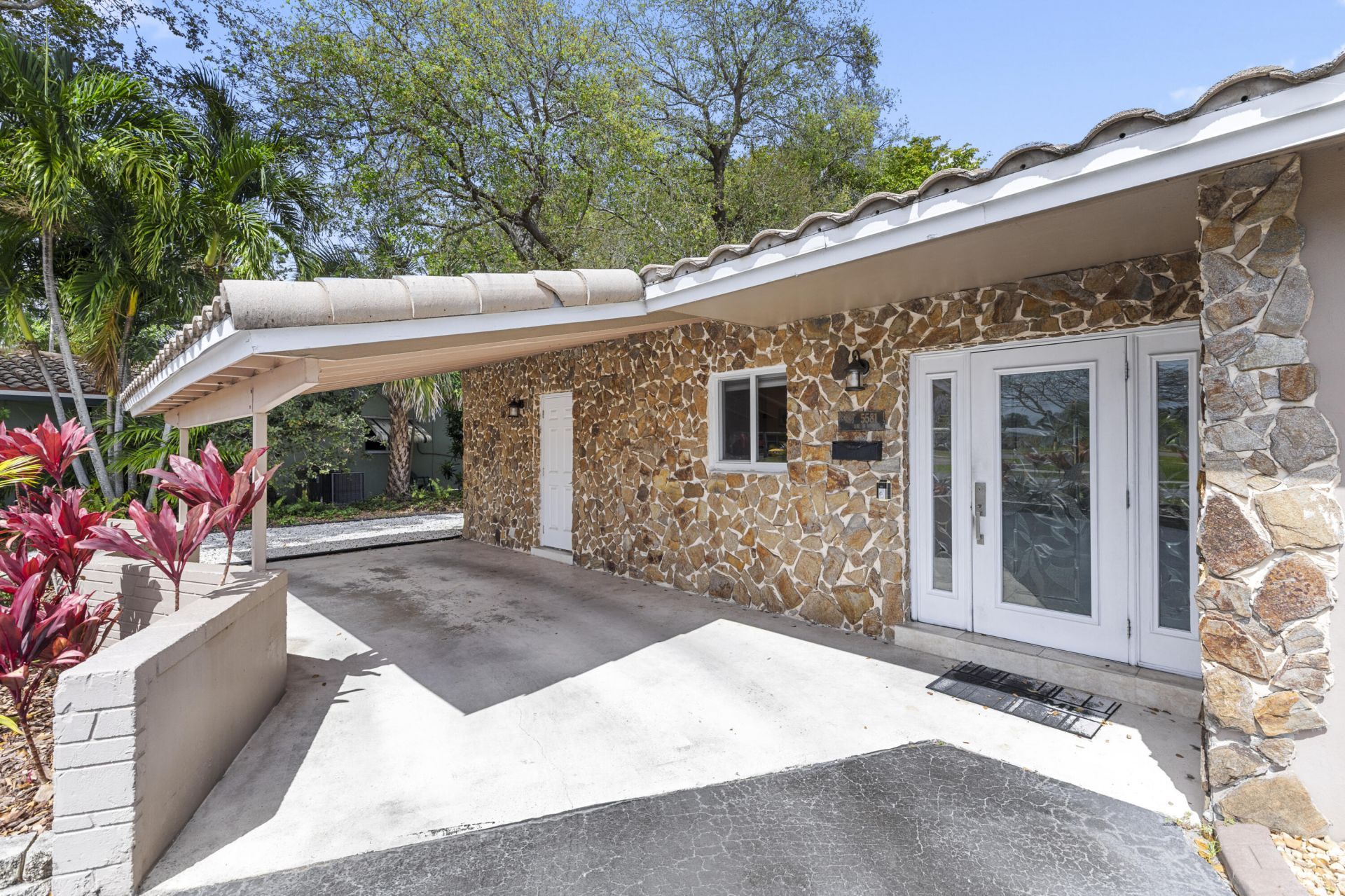 5581 SW 13th Street, Plantation, FL 33317 Photo