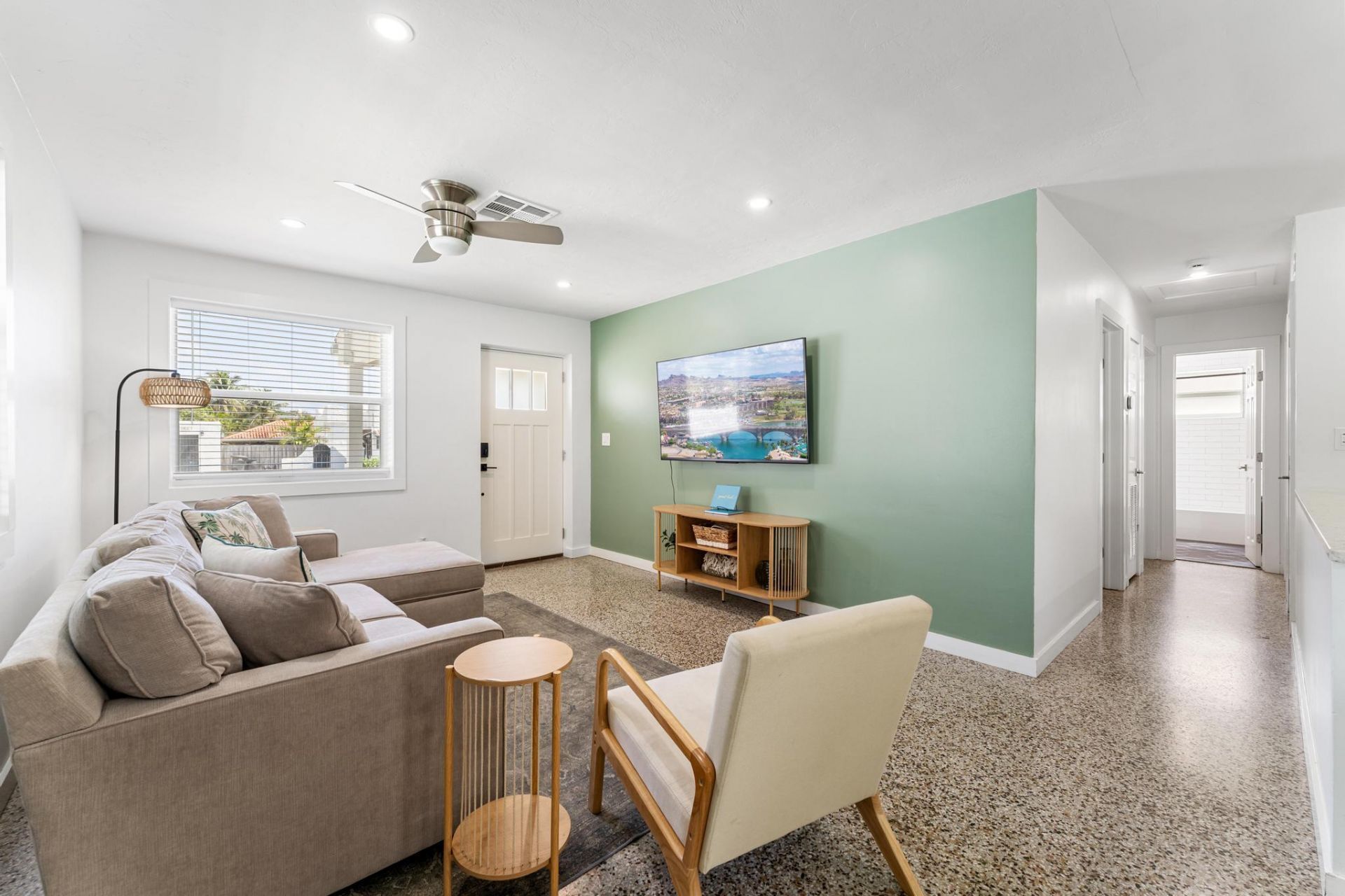 6411 Lake Avenue, West Palm Beach, FL 33405 Photo