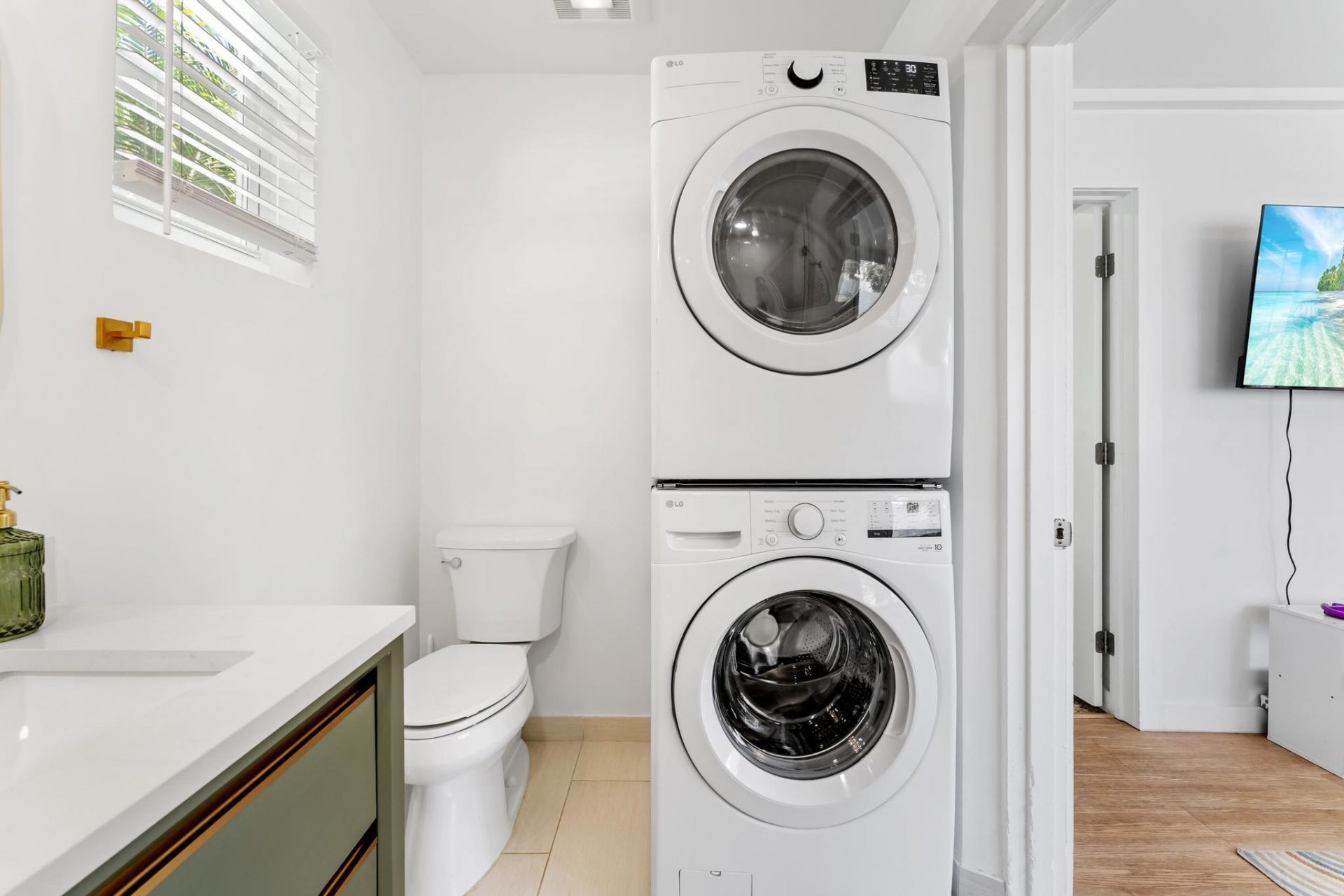 6411 Lake Avenue, West Palm Beach, FL 33405 Photo