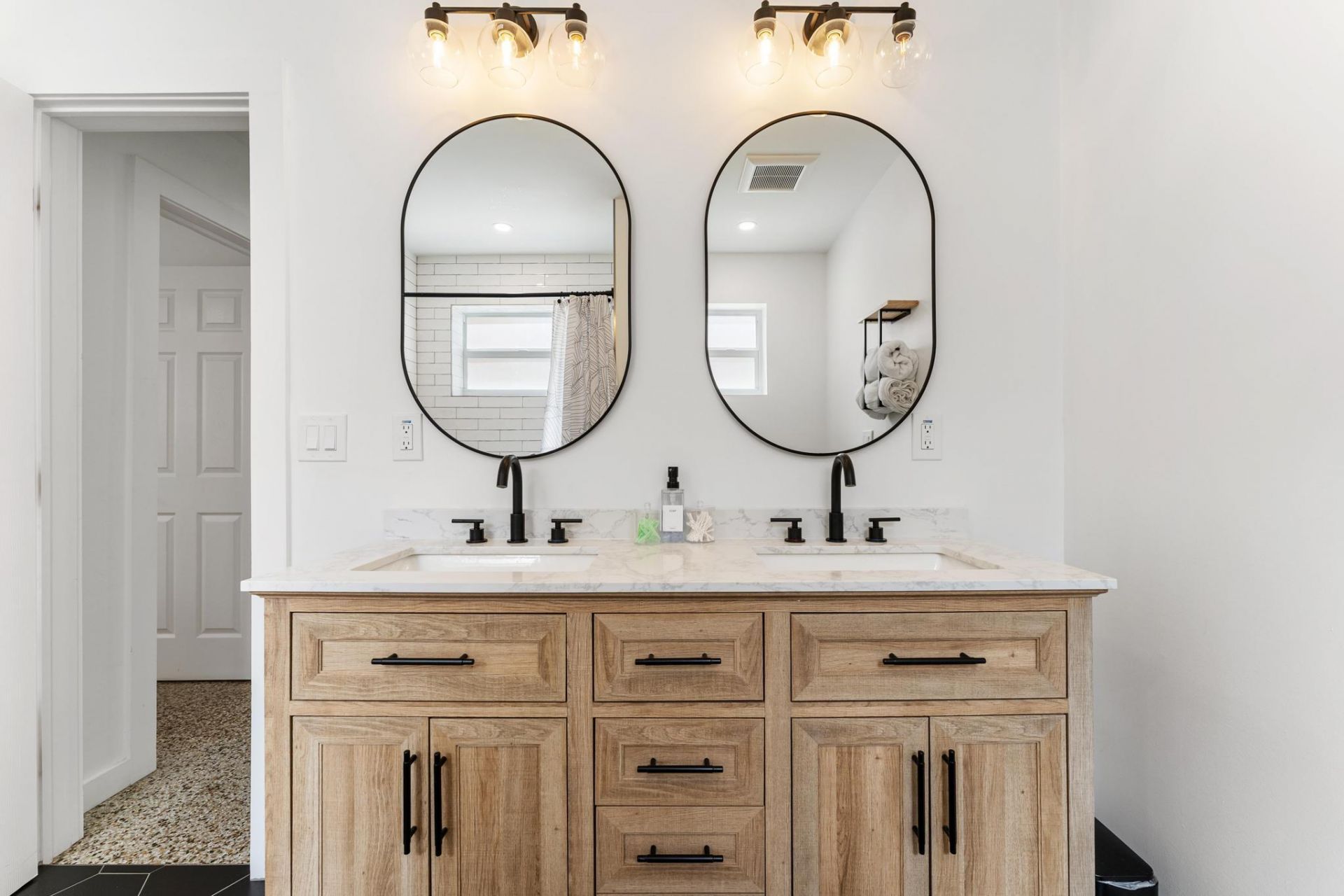 6411 Lake Avenue, West Palm Beach, FL 33405 Photo