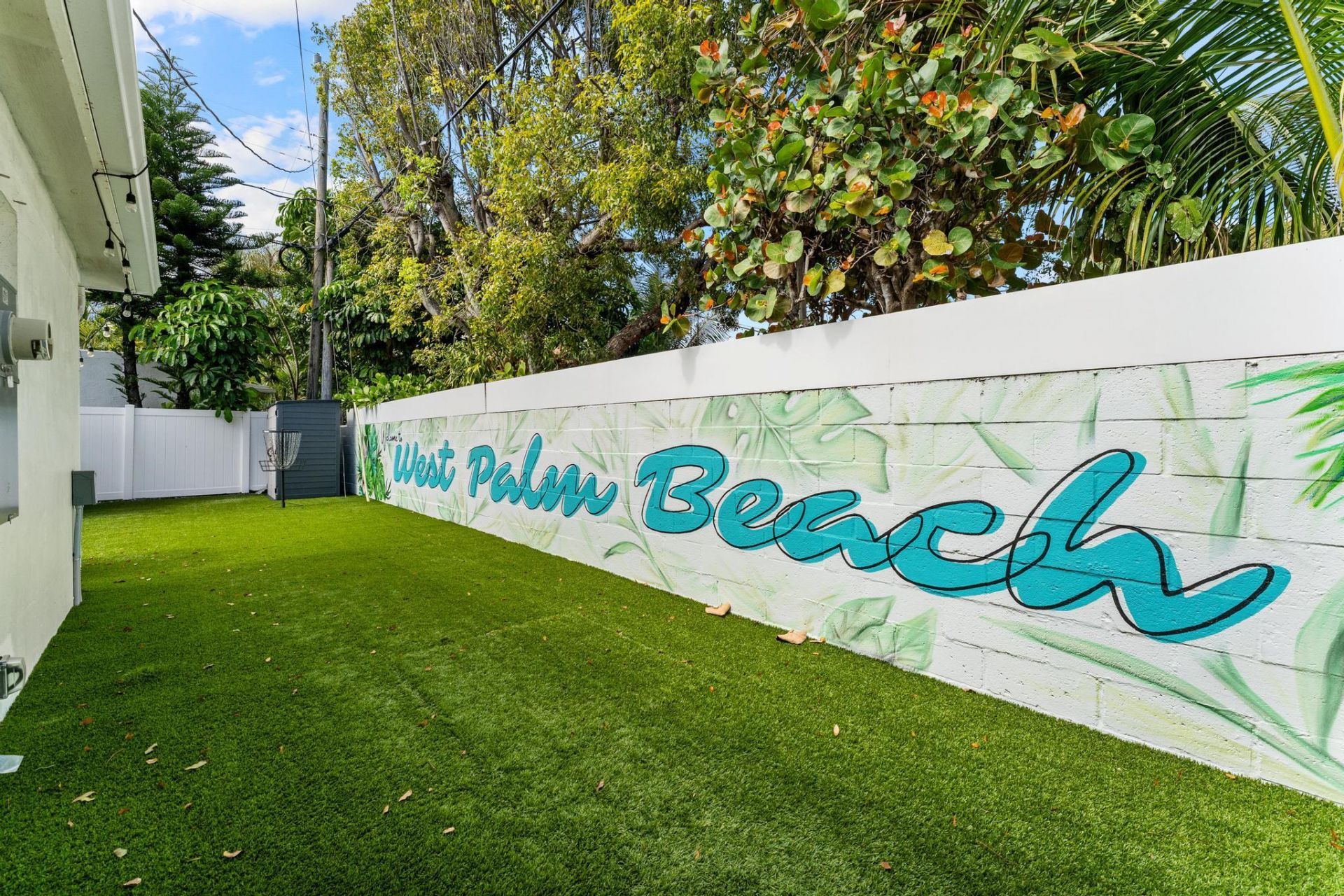 6411 Lake Avenue, West Palm Beach, FL 33405 Photo