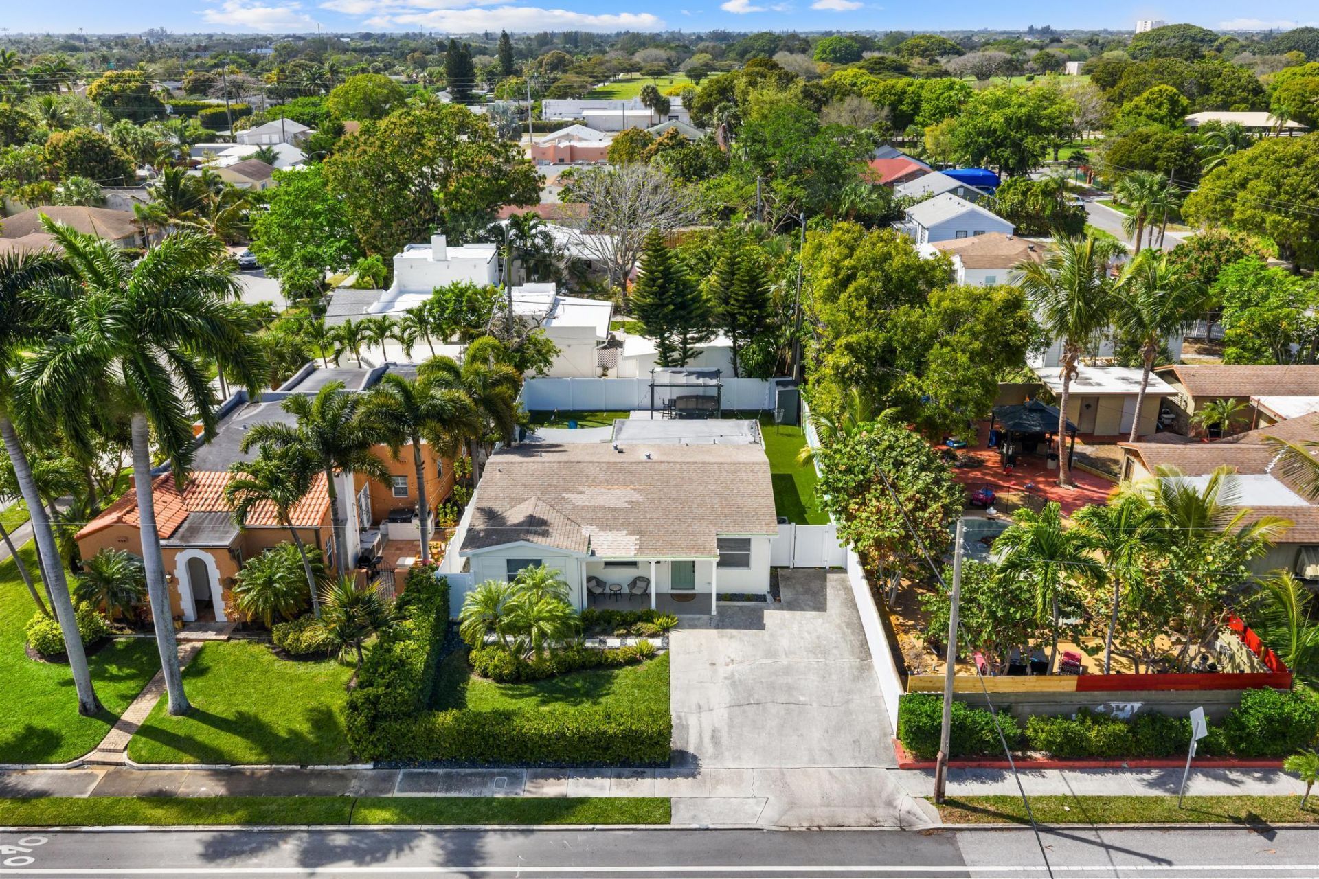 6411 Lake Avenue, West Palm Beach, FL 33405 Photo