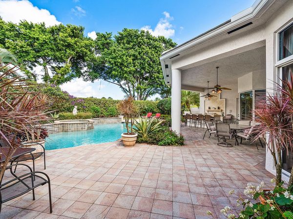 114 Vintage Isle Ln, Palm Beach Gardens, FL 33418