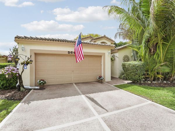 5648 American Cir, Delray Beach, FL 33484