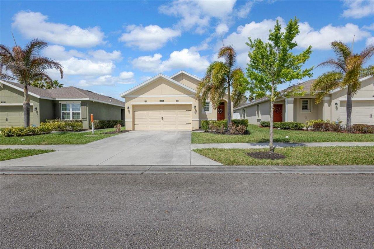 11190 SW Hadley Street, Port Saint Lucie, FL 34987 Photo