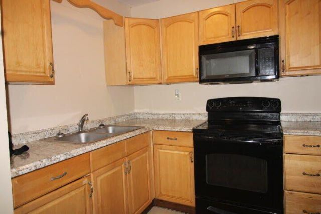 341 W 22nd Court, Riviera Beach, FL 33404 Photo