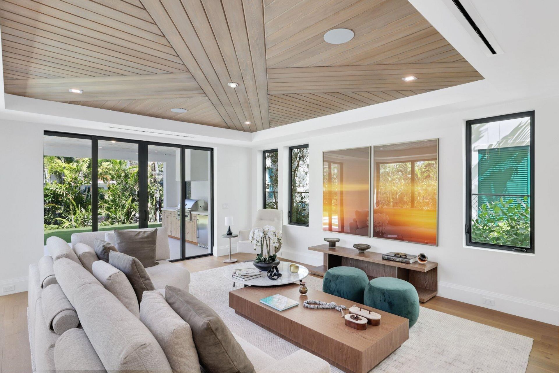 317 Greymon Drive, West Palm Beach, FL 33405 Photo