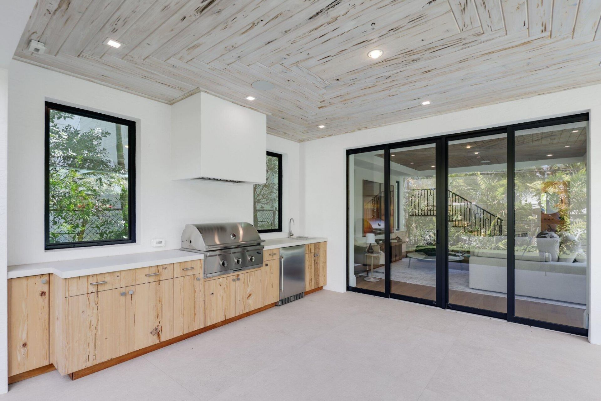 317 Greymon Drive, West Palm Beach, FL 33405 Photo