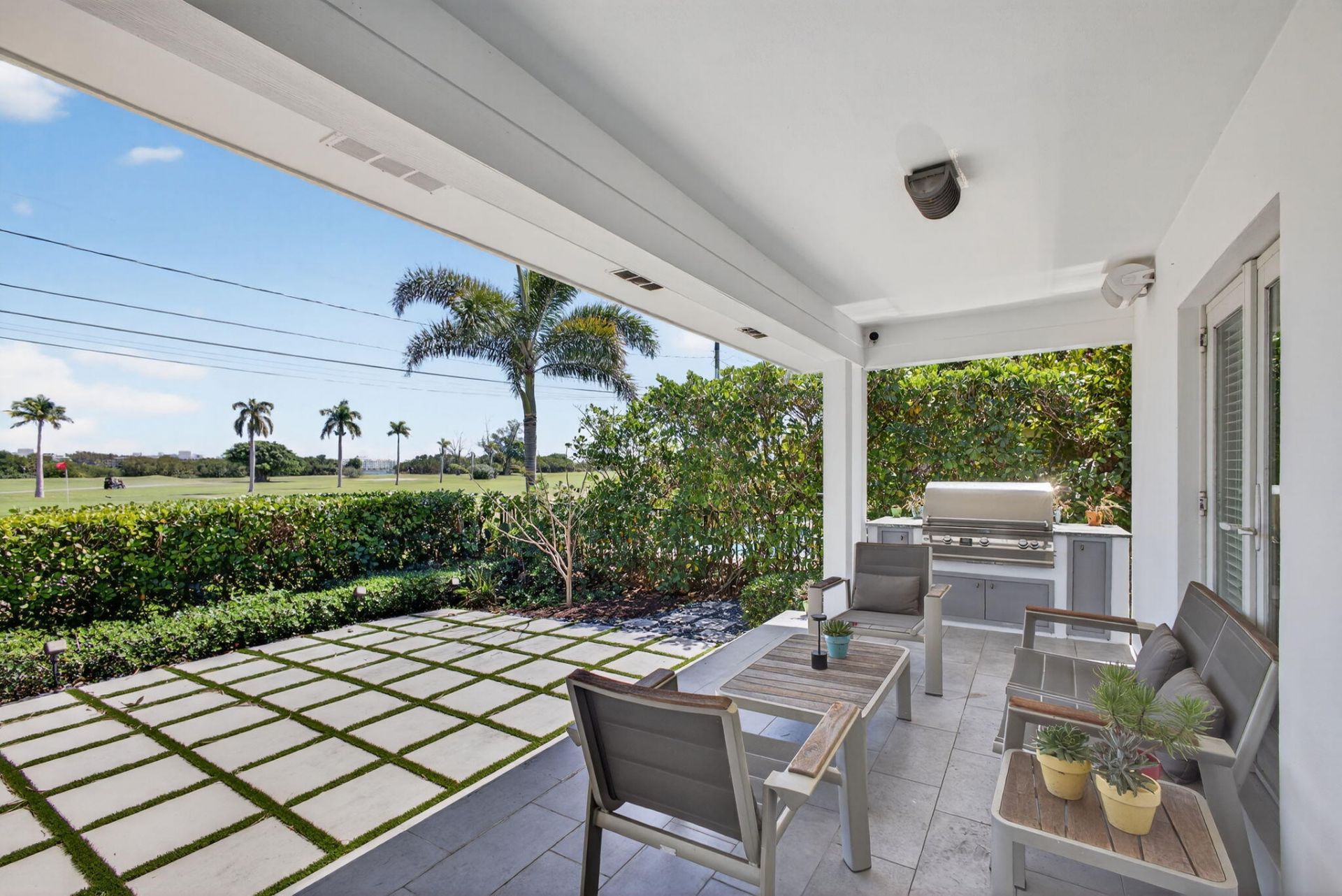 610 N Lakeside Drive, Lake Worth Beach, FL 33460 Photo