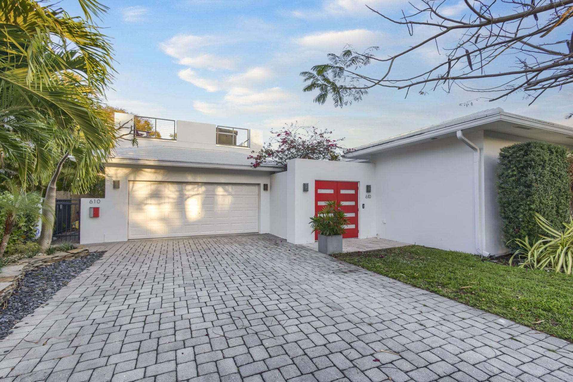 610 N Lakeside Drive, Lake Worth Beach, FL 33460 Photo