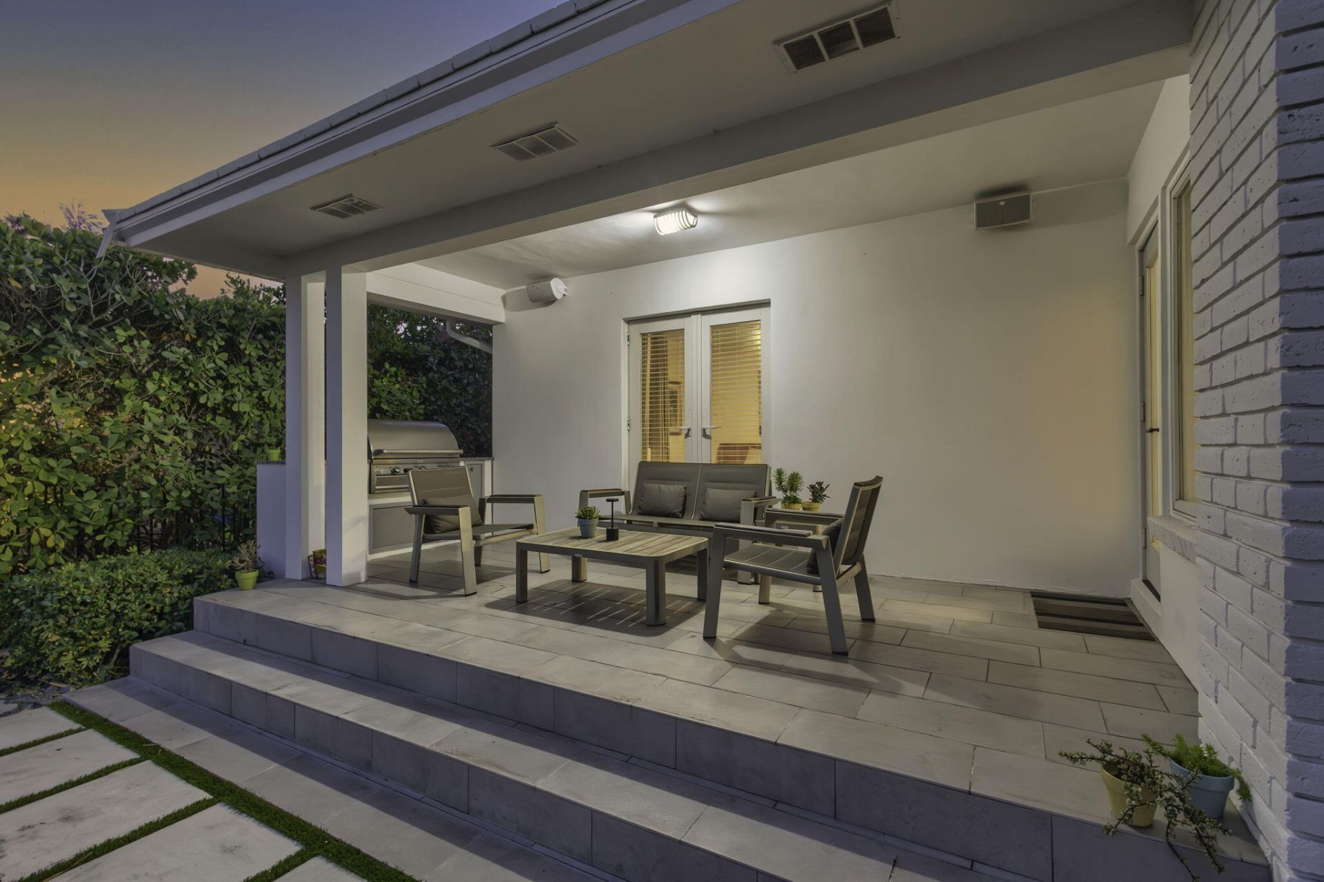 610 N Lakeside Drive, Lake Worth Beach, FL 33460 Photo