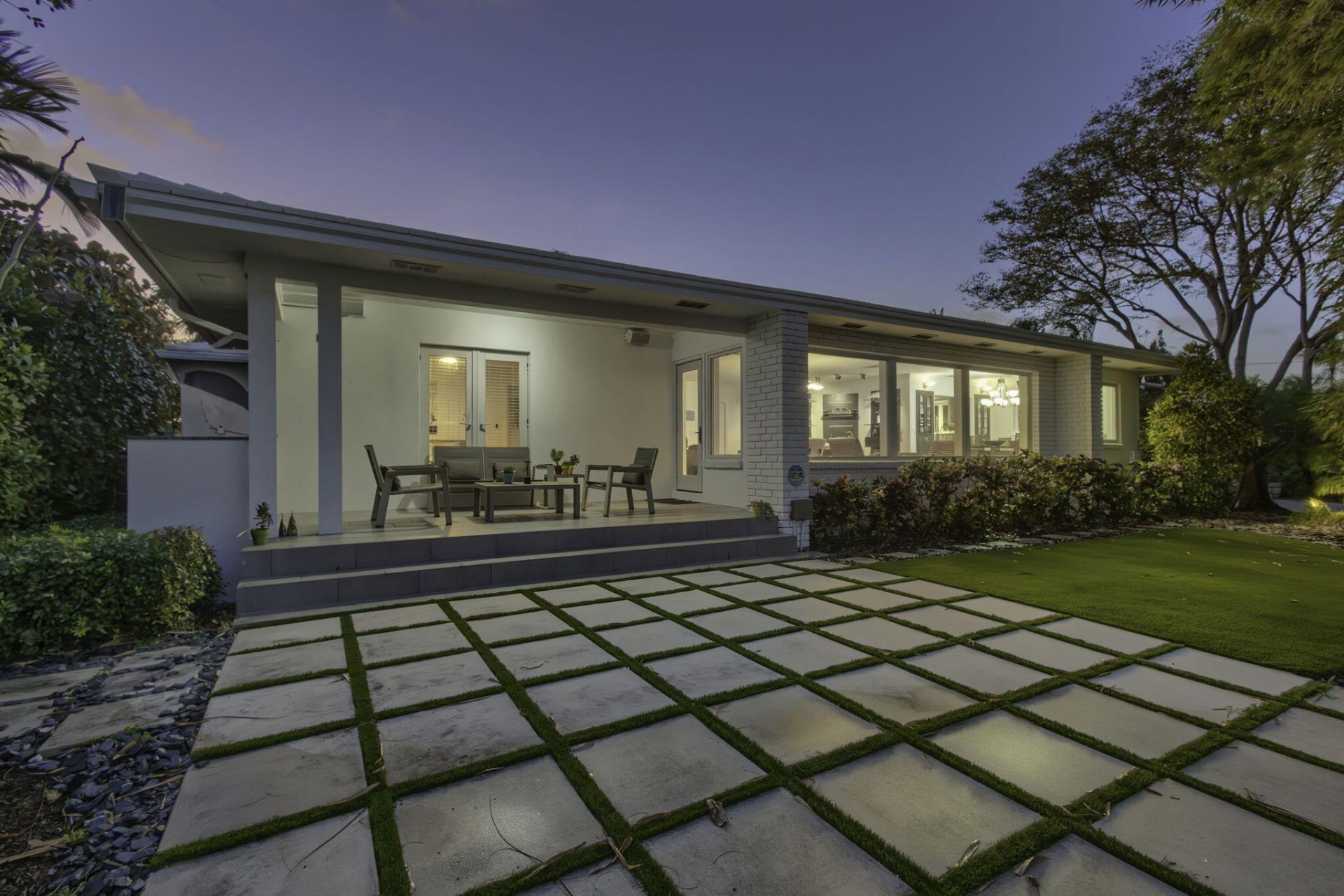 610 N Lakeside Drive, Lake Worth Beach, FL 33460 Photo