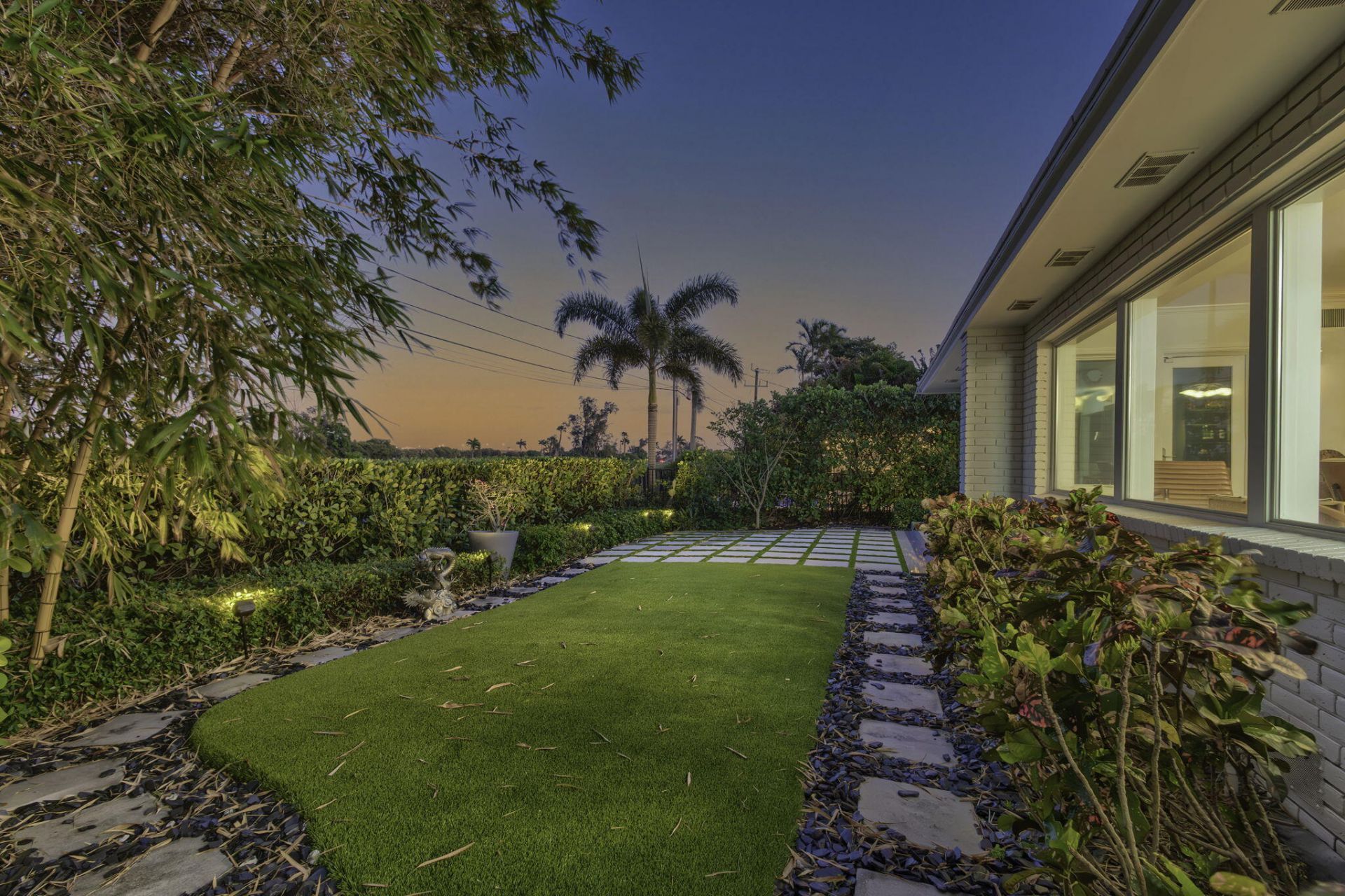 610 N Lakeside Drive, Lake Worth Beach, FL 33460 Photo