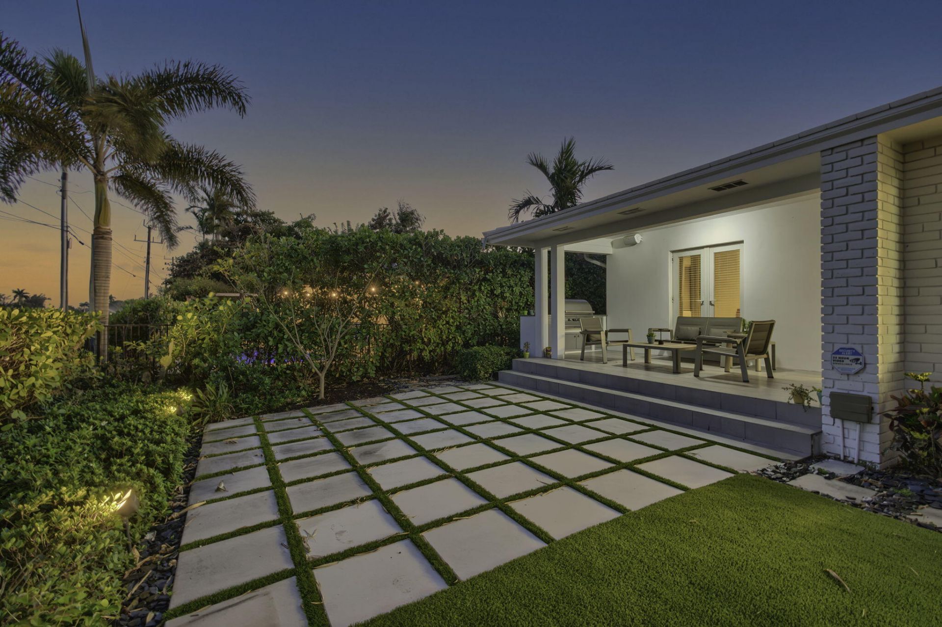 610 N Lakeside Drive, Lake Worth Beach, FL 33460 Photo