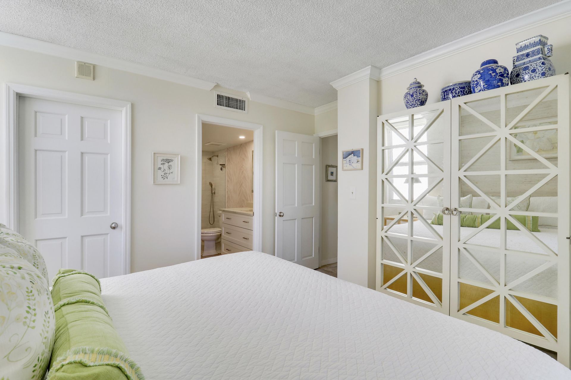 1801 S Flagler Drive, Unit 301, West Palm Beach, FL 33401 Photo