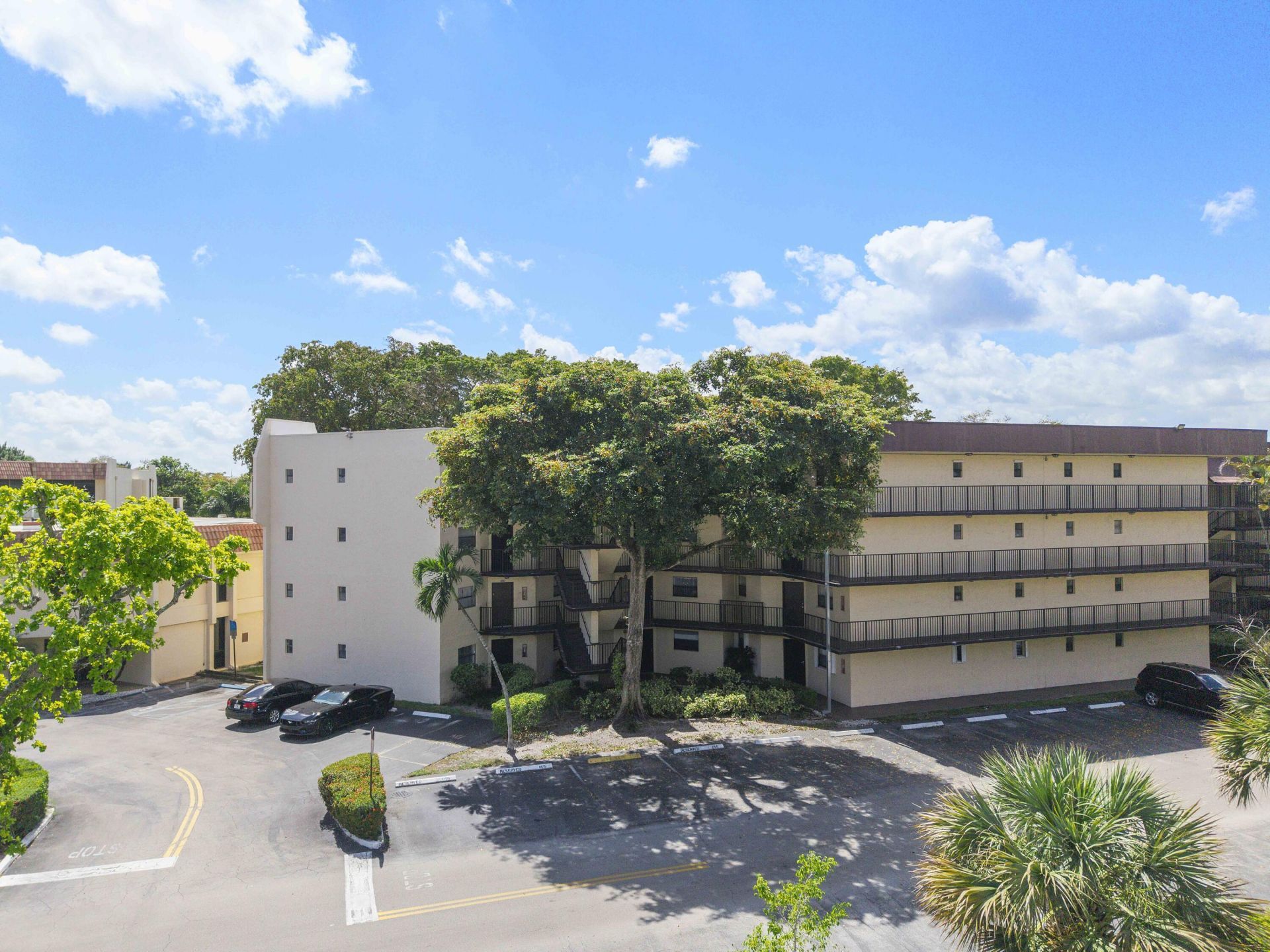 6855 W Broward Boulevard, Unit 112, Plantation, FL 33317 Photo