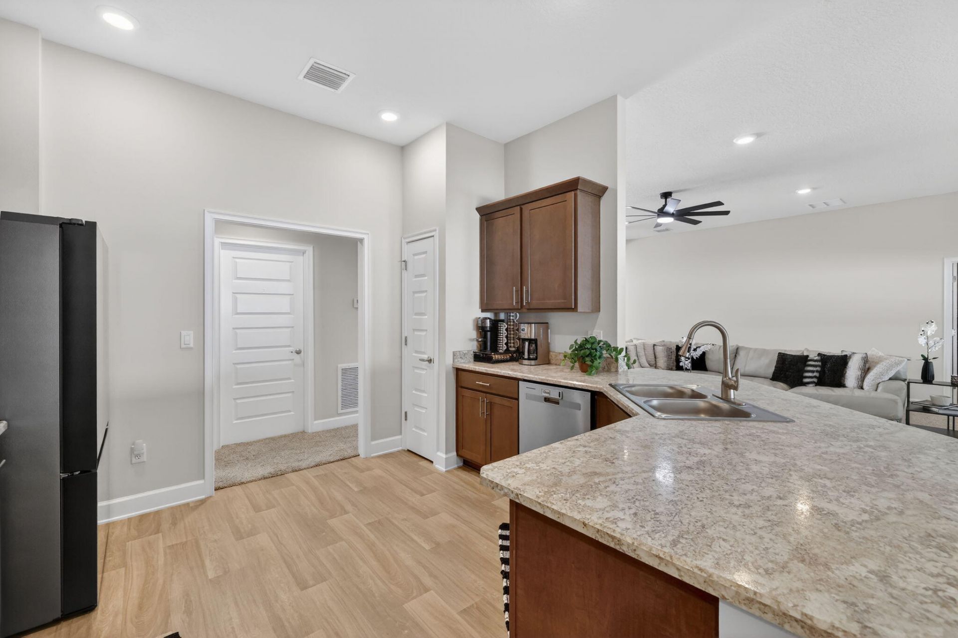 5462 NW Scepter Drive, Port Saint Lucie, FL 34983 Photo