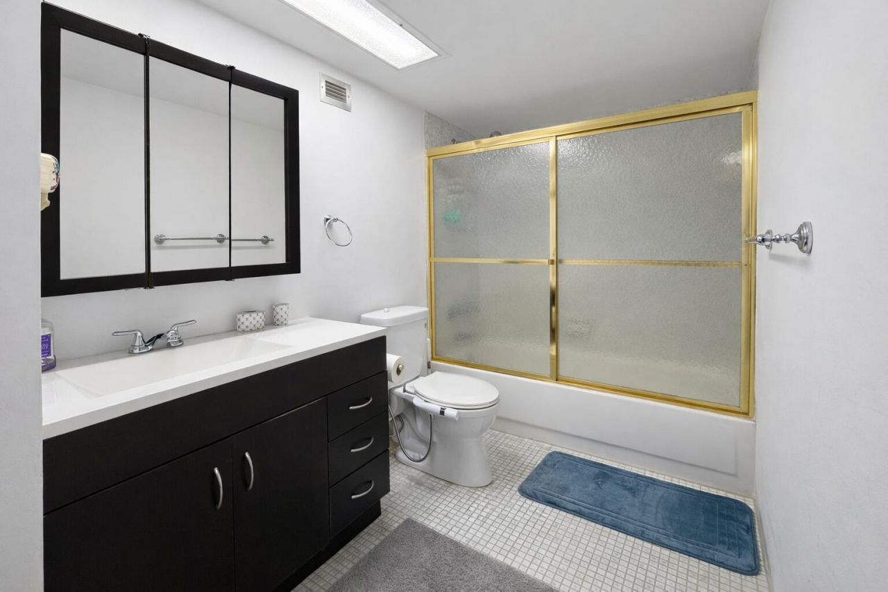 5401 Collins Avenue, Unit 1516, Miami Beach, FL 33140 Photo