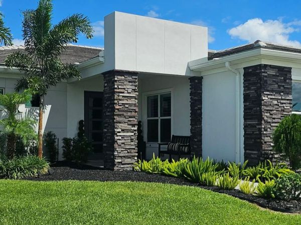 10639 Vineyard Drive, Port St. Lucie, FL 34987
