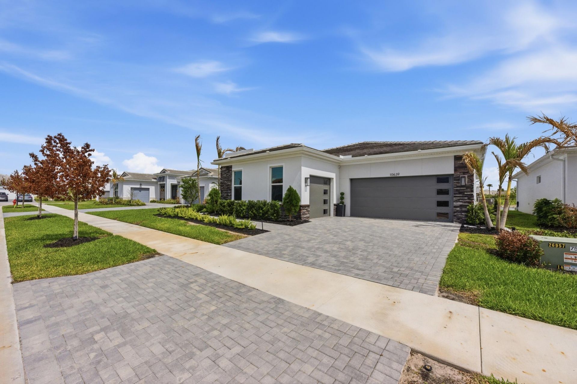 10639 Vineyard Drive, Port Saint Lucie, FL 34987 Photo