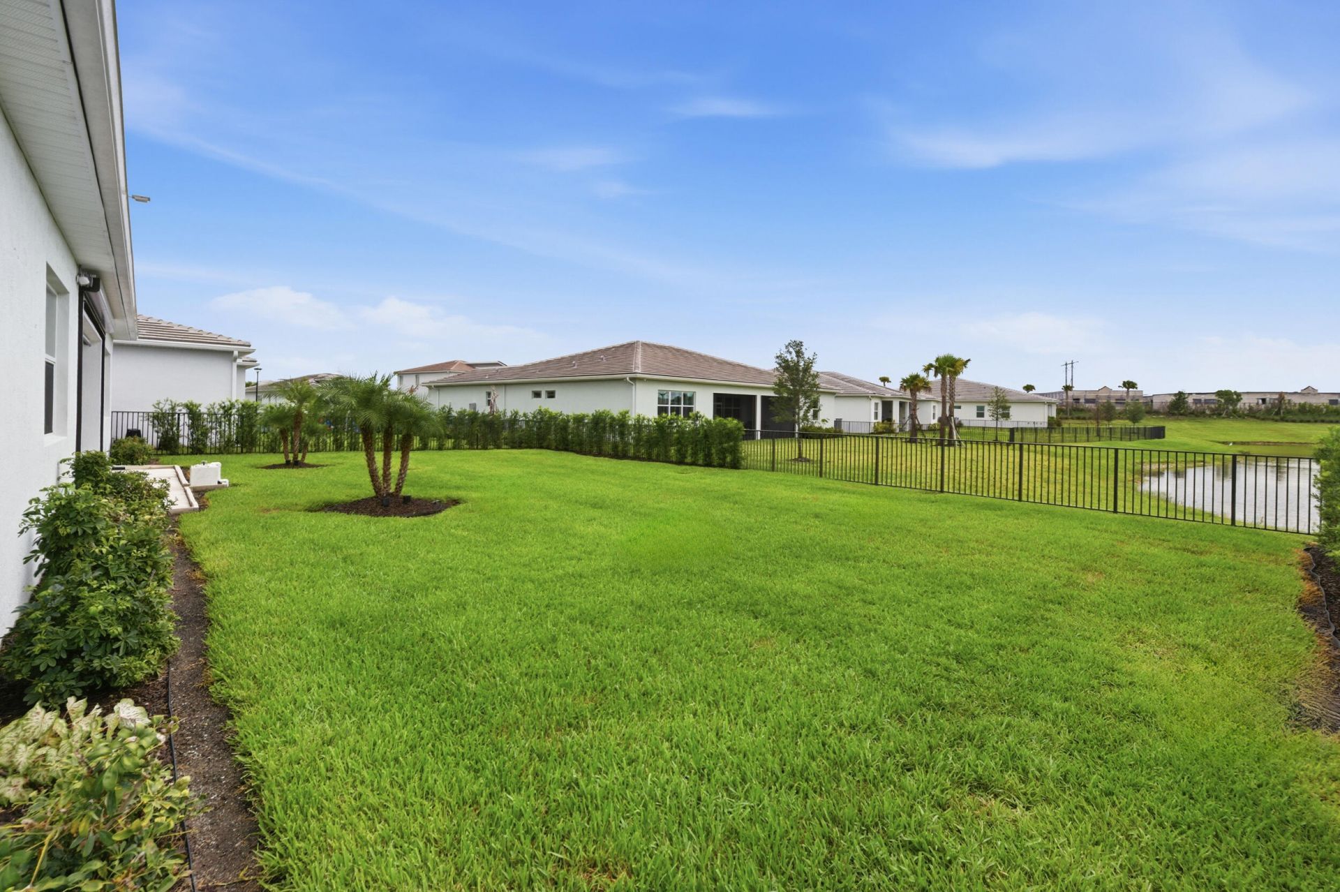 10639 Vineyard Drive, Port Saint Lucie, FL 34987 Photo