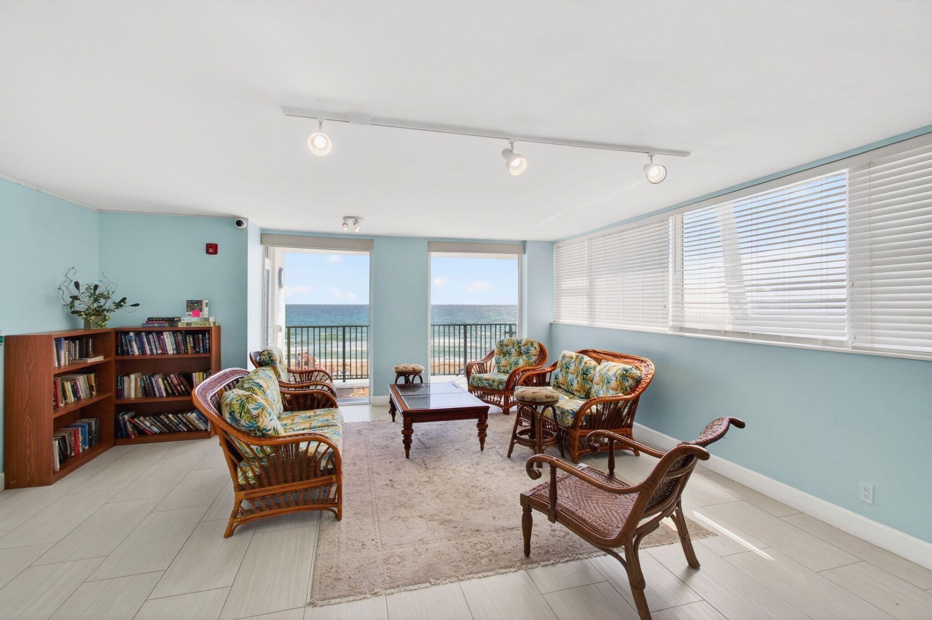 1239 Hillsboro Mile, Unit 403, Hillsboro Beach, FL 33062 Photo