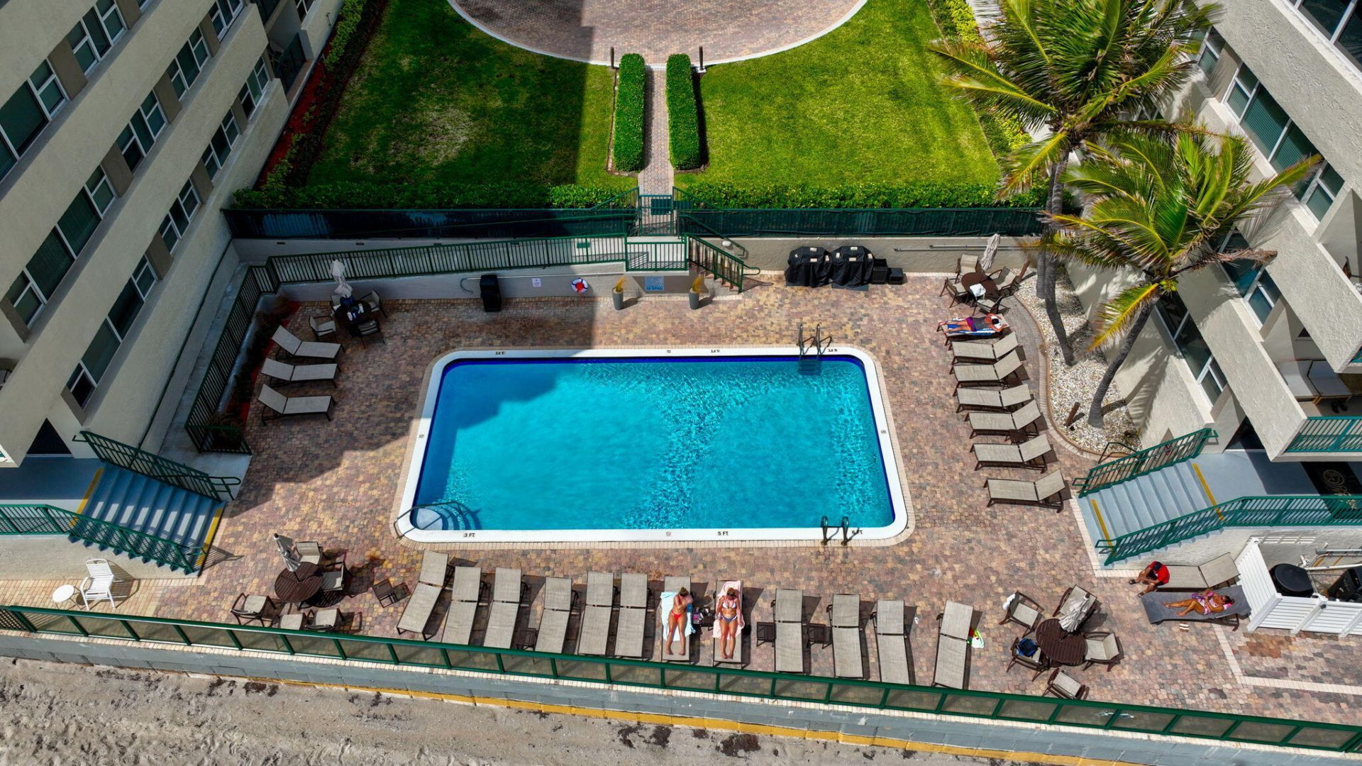 1239 Hillsboro Mile, Unit 403, Hillsboro Beach, FL 33062 Photo