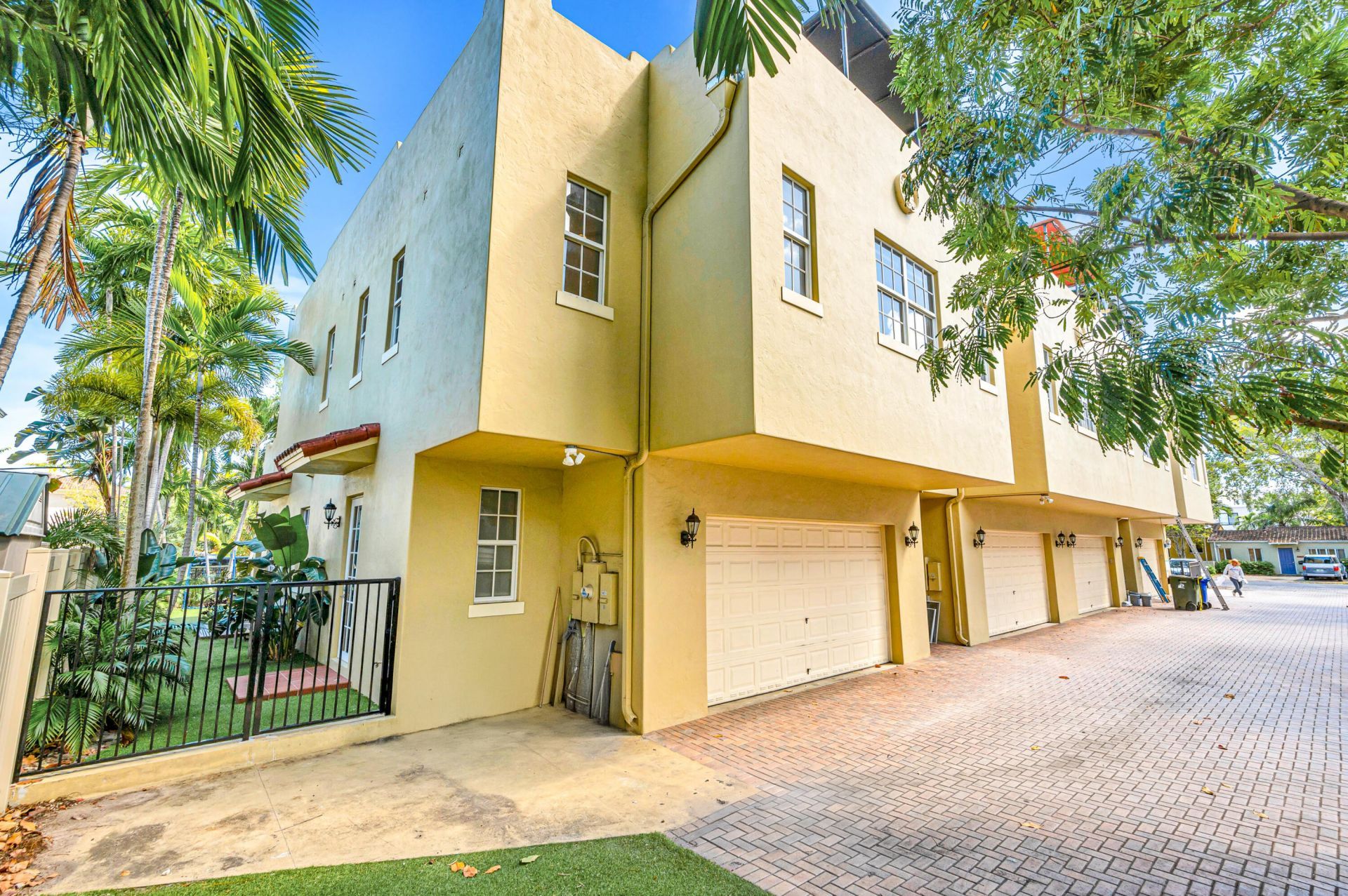 449 NE 16th Ave, Fort Lauderdale, FL 33301 Photo