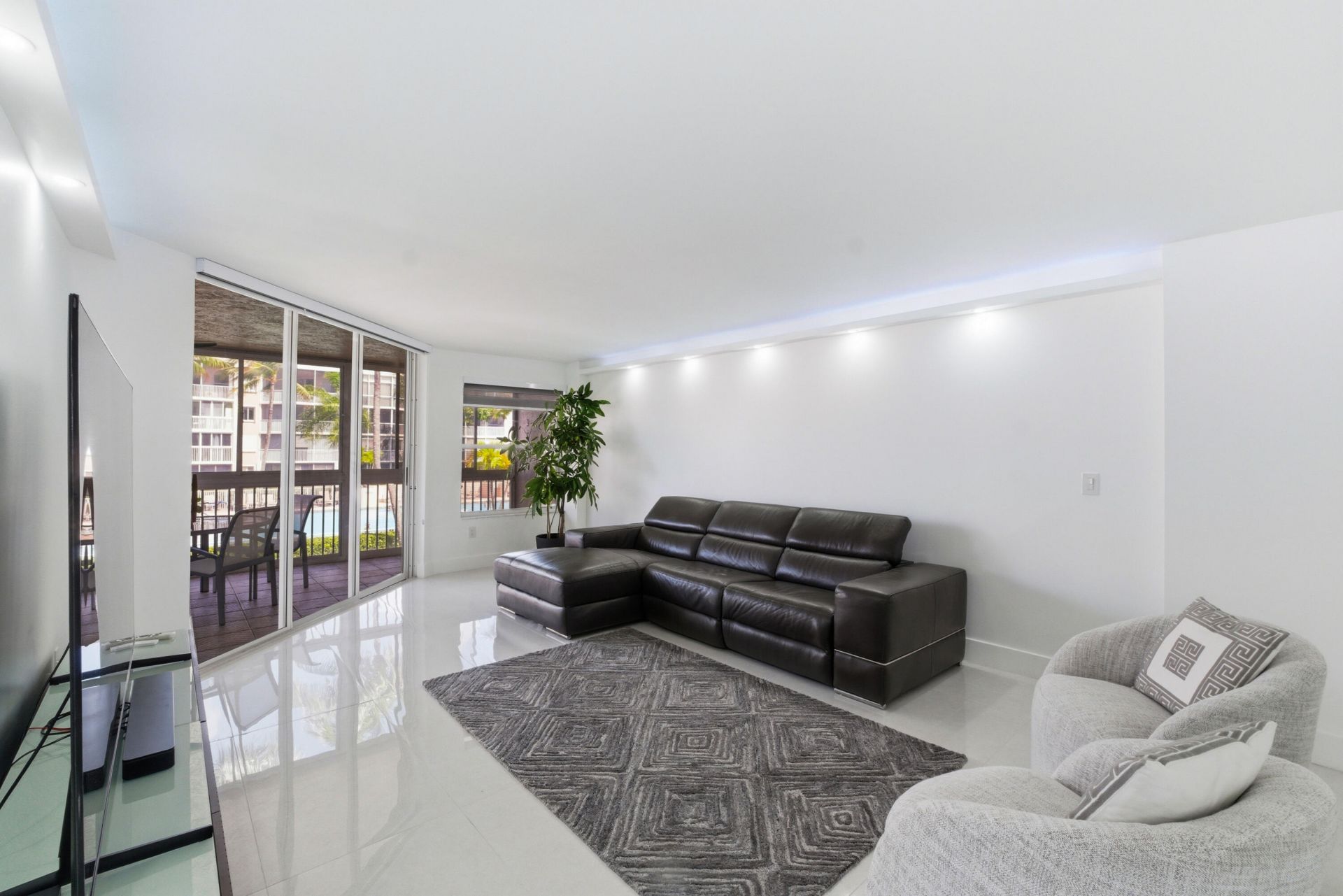 7524 Granville Drive, Unit 201, Tamarac, FL 33321 Photo