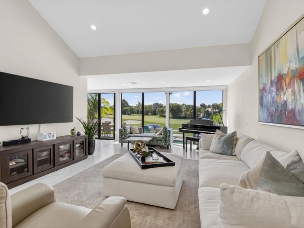 19530 Sawgrass Drive, Unit 1501, Boca Raton, FL 33434