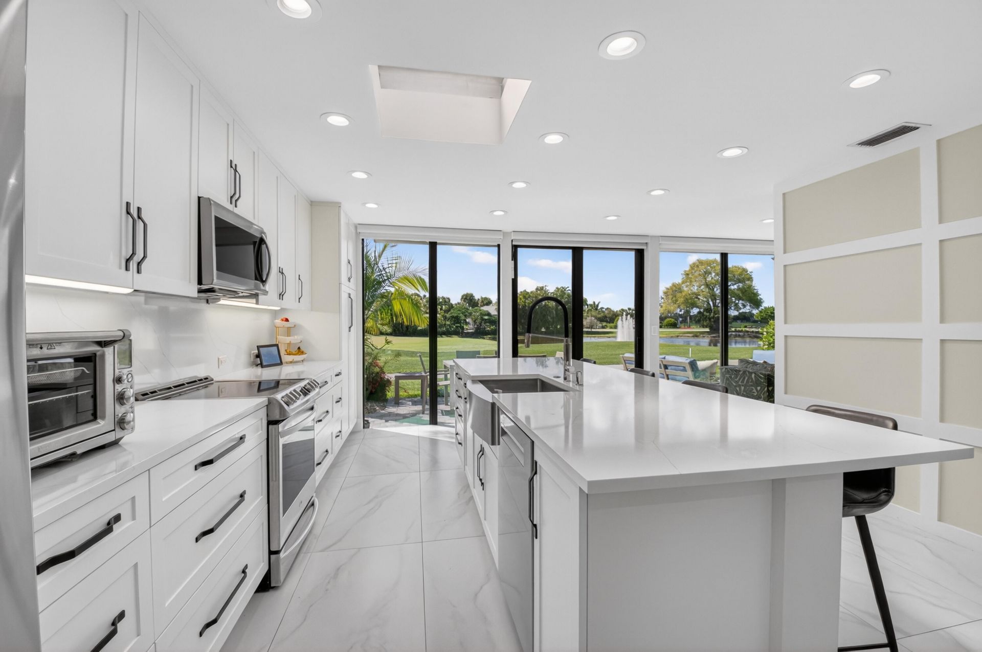 19530 Sawgrass Drive, Unit 1501, Boca Raton, FL 33434 Photo