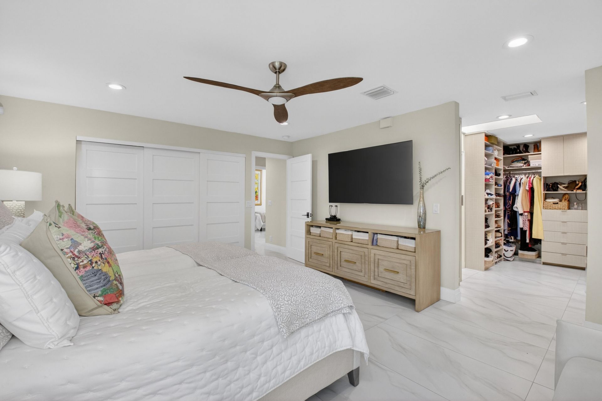 19530 Sawgrass Drive, Unit 1501, Boca Raton, FL 33434 Photo