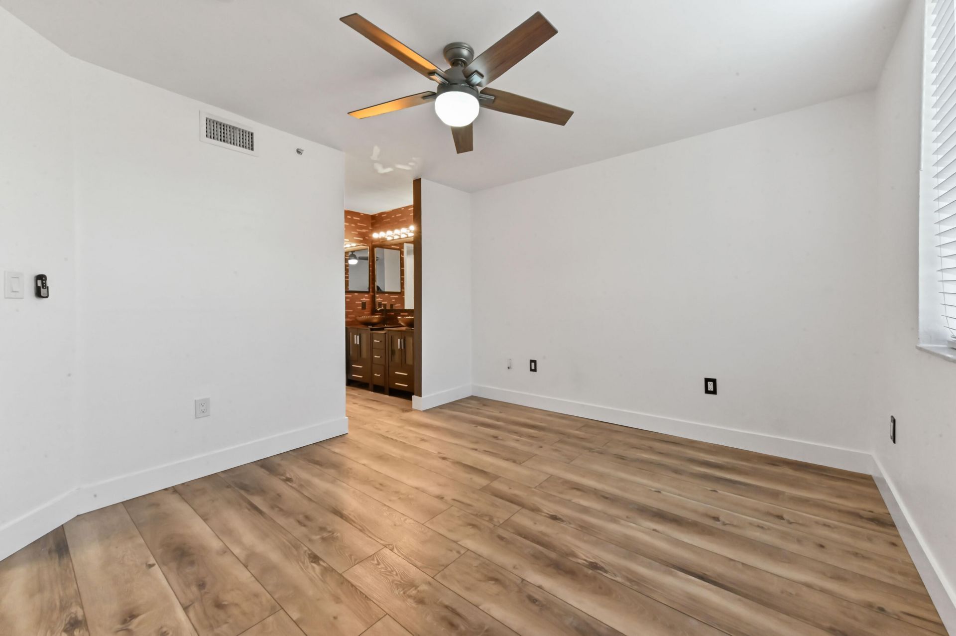 200 Scotia Drive, Unit 202, Hypoluxo, FL 33462 Photo