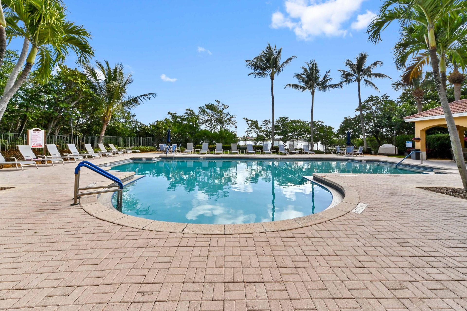200 Scotia Drive, Unit 202, Hypoluxo, FL 33462 Photo