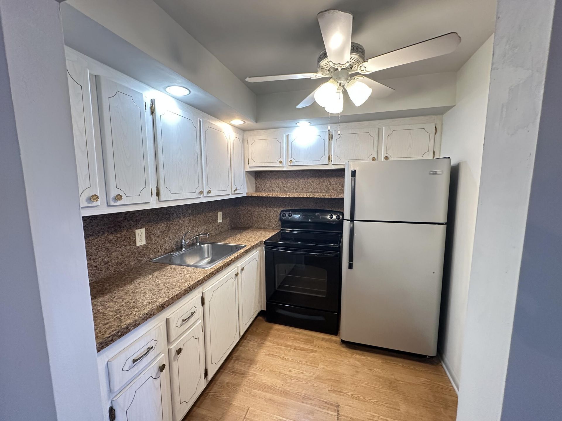 352 Southampton C, West Palm Beach, FL 33417 Photo