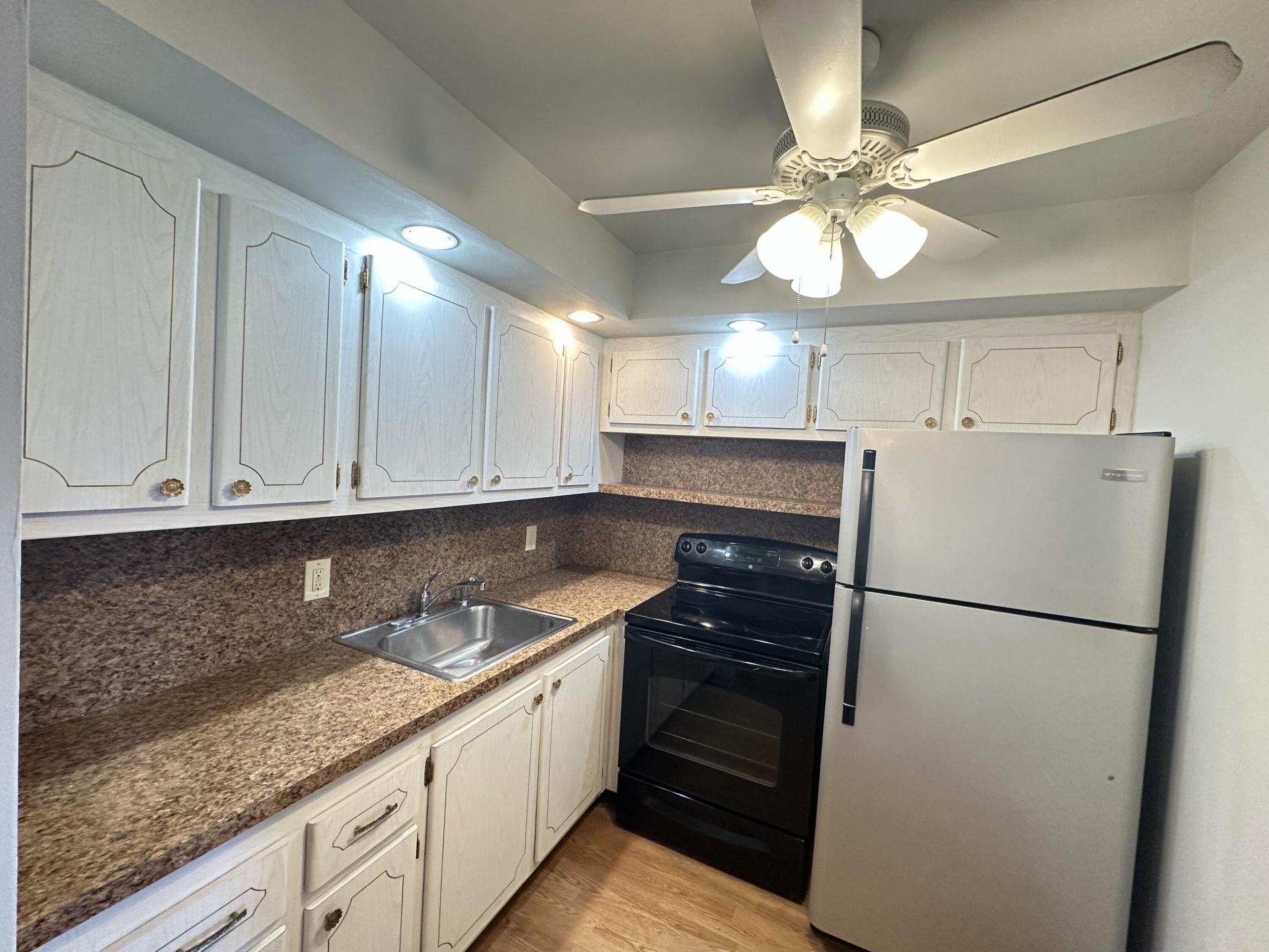 352 Southampton C, West Palm Beach, FL 33417 Photo