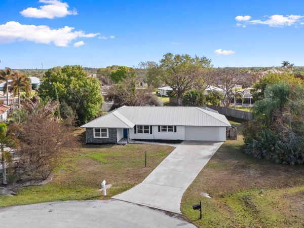 791 SE River Court, Port St. Lucie, FL 34983