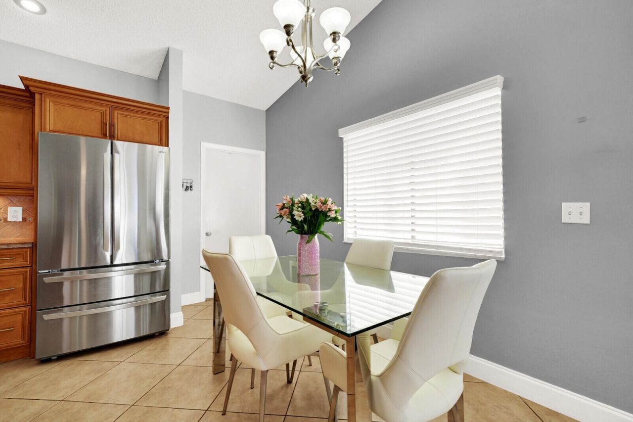 10090 SW 16th Place, Davie, FL 33324 Photo