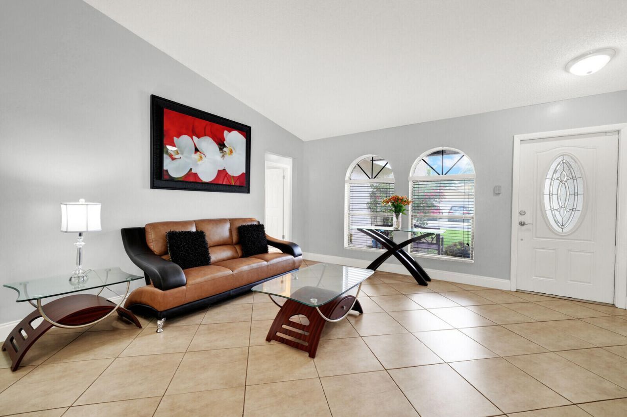 10090 SW 16th Place, Davie, FL 33324 Photo